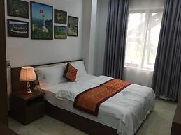 Dinh Gia Hotel