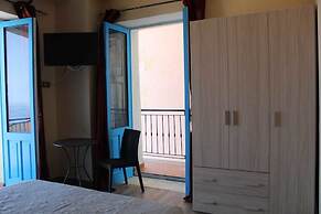 Sea Side Rooms