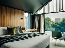 Moss Hotel