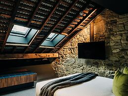 Moss Hotel