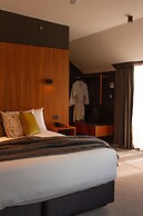 Moss Hotel