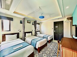 Grand Holiday Villa