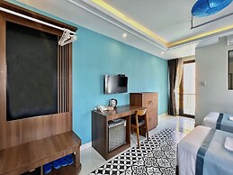 Grand Holiday Villa