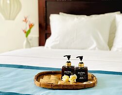 Grand Holiday Villa