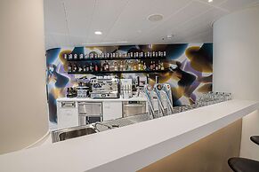 Prize by Radisson, Bern City