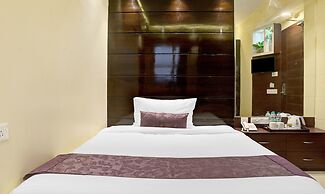 Treebo Premium The Crystal, Chinar Park