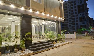 Treebo Premium The Crystal, Chinar Park