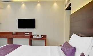 Treebo Premium The Crystal, Chinar Park