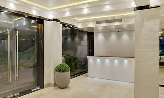 Treebo Premium The Crystal, Chinar Park