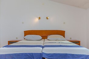 Apartments Milivoj