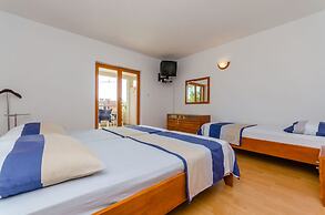 Apartments Milivoj