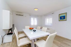 House Ivana