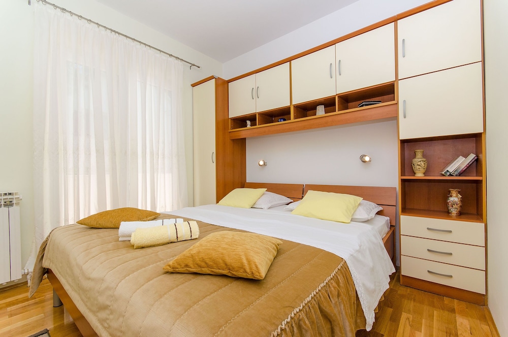 Apartments Jerko