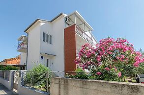 Apartments and Rooms Josipa