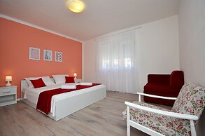 Apartment Ines