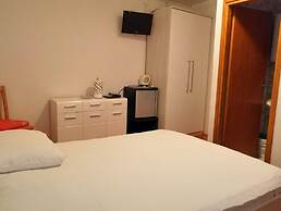 Apartment and Rooms Ruza