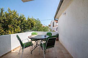 Apartment and Rooms Ruza