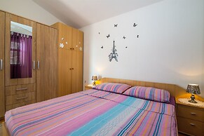Apartments Tolj