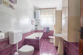 Apartment Frane