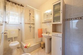 Apartment Frane