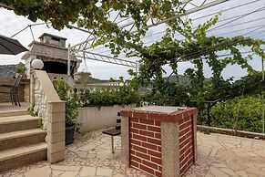Apartment Frane