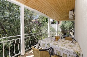 Apartments Dinko