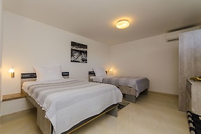 Apartment Mirjana