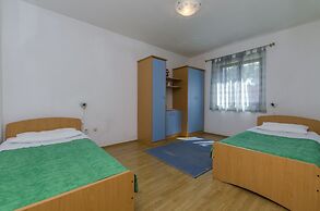 Apartments Tonko