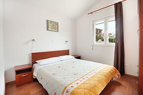 Apartments Lumaduma
