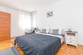 Apartments Seric