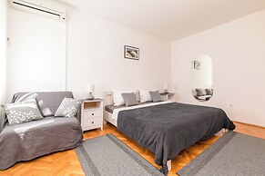 Apartments Seric