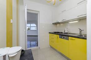 Apartments Karmela