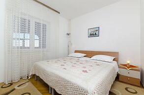 Apartments Karmela