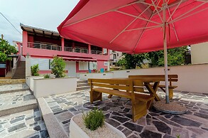 Apartments Karlo