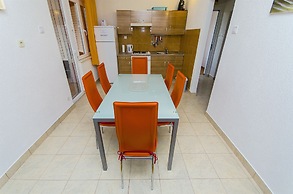Apartments Karlo