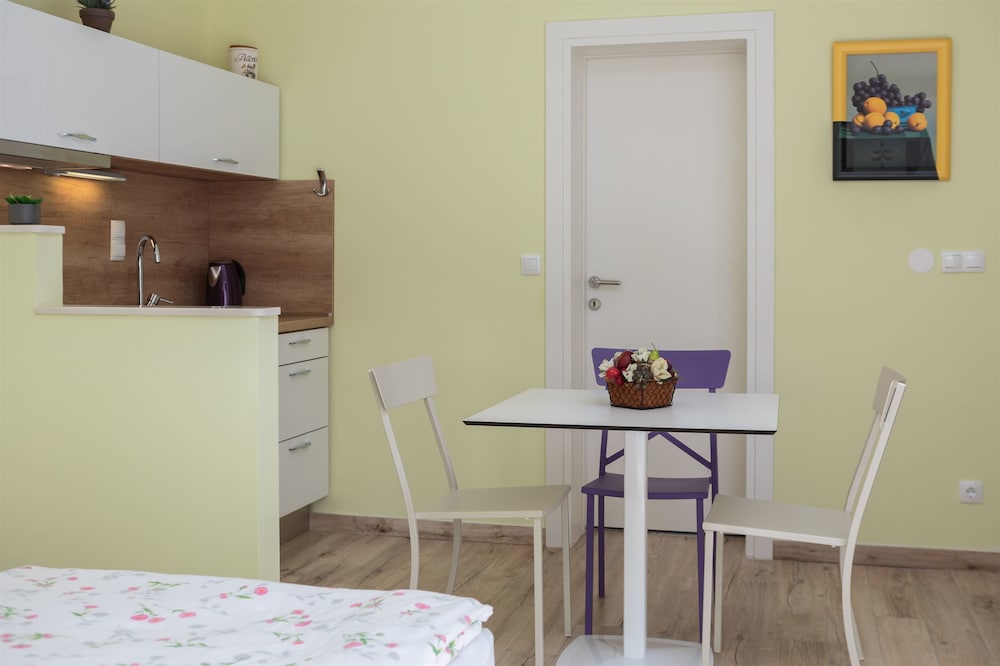 Apartments and Room Alen