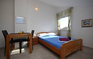 Apartments Mara