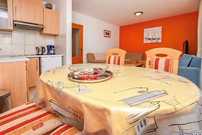 Apartments Aurel