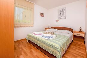 Apartments Aurel
