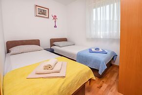 Apartments Aurel