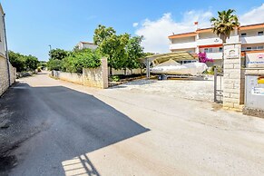 Apartments Aurel