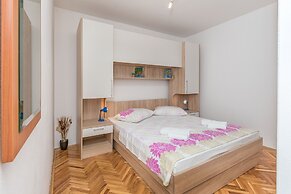 Apartments Miljenko