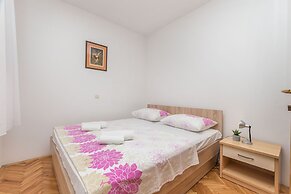Apartments Miljenko