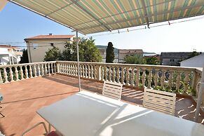 Apartment Damir