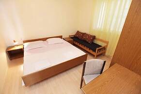 Apartments Tonci