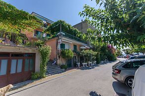 Apartments Tonci