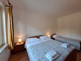 Apartments Karmen A1-A3