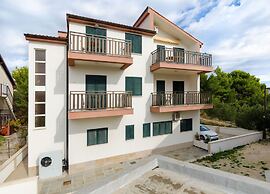 Apartments Karmen A1-A3