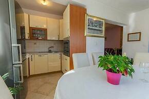 Apartment Nikolina