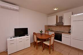 Apartment Tome